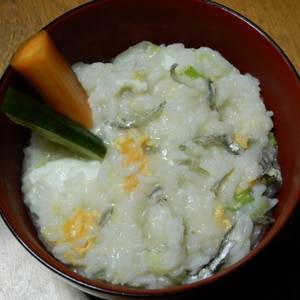 残りご飯で雑魚と卵の雑炊